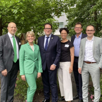 © ACCF (LTR): Patrik Tschirch (LUG), Susanne Klingler-Werner (UPS SCS), Christian Riege (Riege Software), Grit Engelbart (Managing Director ACCF), Michael Hoppe (BARIG), Felix Toepsch (CEO ACCF), Dietmar Focke (Fraport AG)